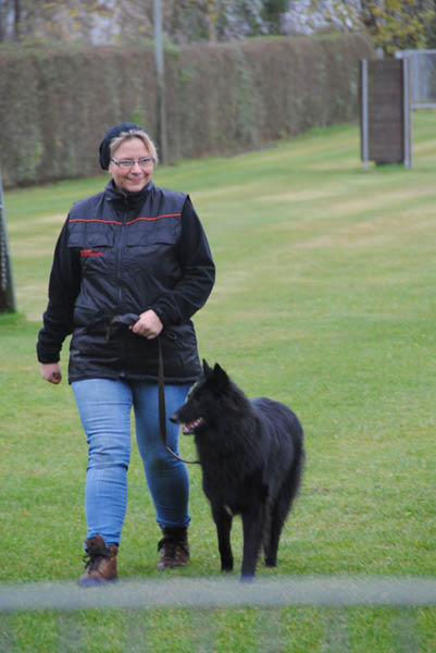 Sabine_mit_Leandra_Fussarbeit